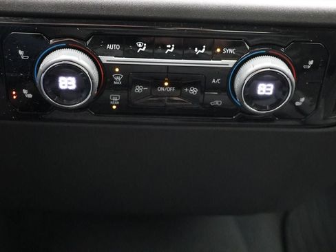 Used 2023 Chevrolet Silverado 1500 LT image 27