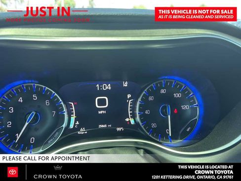 Used 2023 Chrysler Pacifica Limited w/ S Appearance Package AWD/4WD image 10