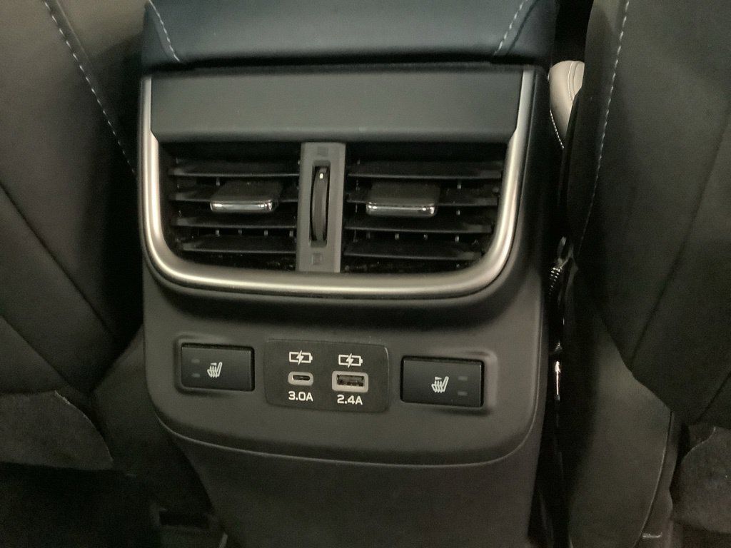 Used 2024 Subaru Legacy Limited AWD/4WD image 15
