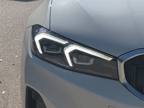 New 2026 BMW 330i 330i w/ Convenience Package image 10