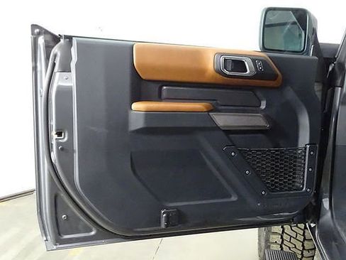 Used 2022 Ford Bronco Outer Banks image 16