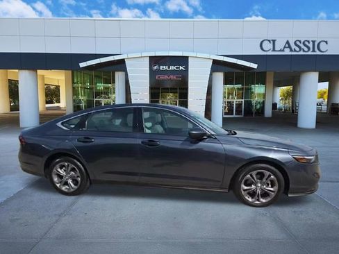 Used 2024 Honda Accord EX image 9