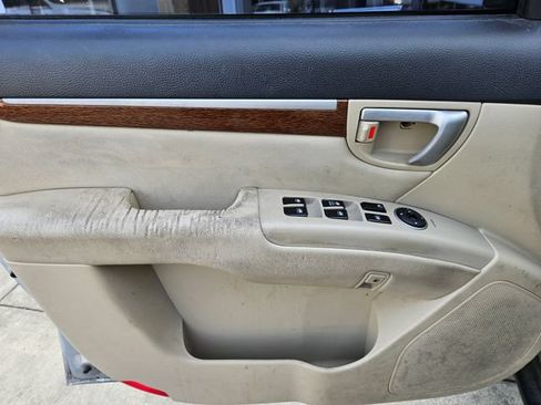 Used 2007 Hyundai Santa Fe SE FWD image 18