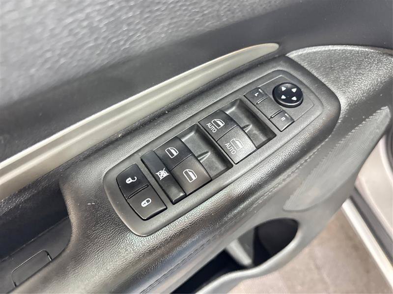 Used 2019 Dodge Durango SXT AWD/4WD image 32