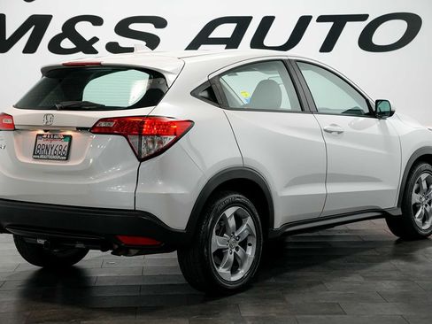 Used 2020 Honda HR-V LX image 5