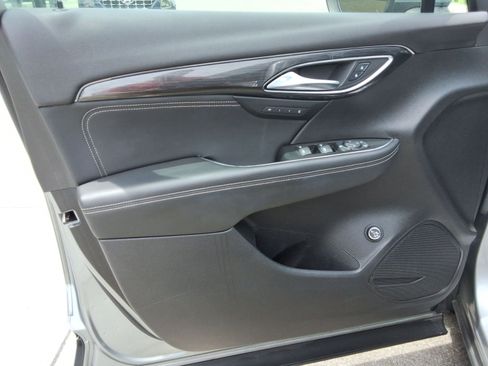 Used 2023 Buick Envision Essence FWD image 22