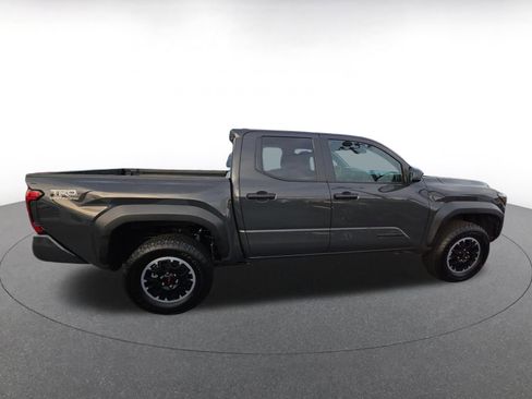 Used 2025 Toyota Tacoma TRD Off-Road image 8