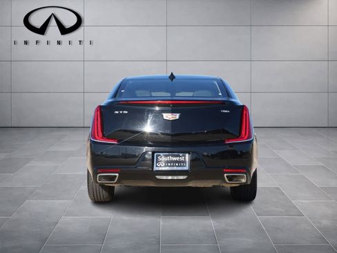 Used 2019 Cadillac XTS Luxury image 6