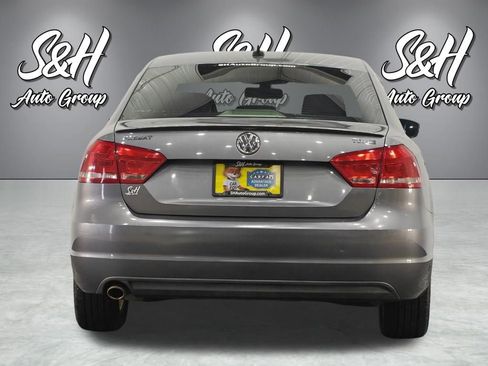 Used 2013 Volkswagen Passat TDI SE image 19