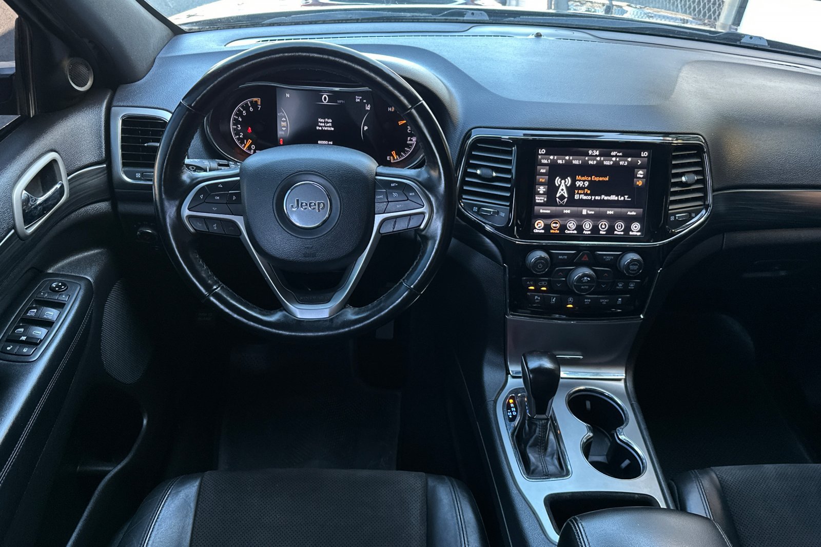Used 2020 Jeep Grand Cherokee Altitude AWD/4WD image 18