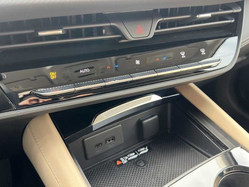 New 2026 Buick Envision Preferred AWD/4WD image 6