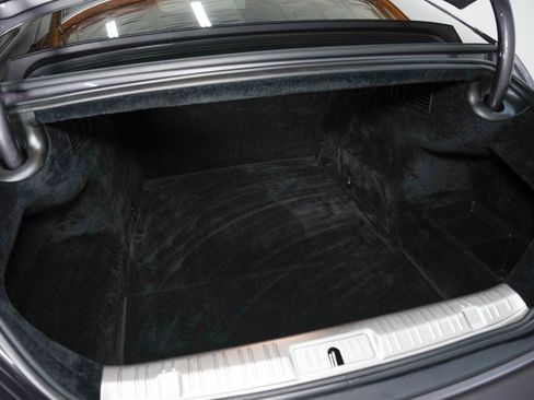 Used 2019 Rolls-Royce Wraith image 48