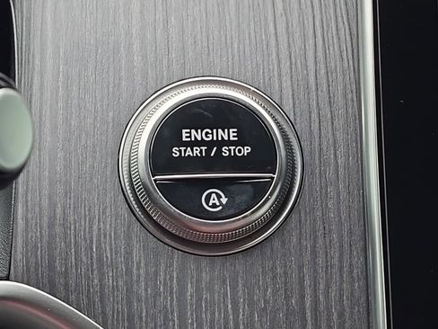 New 2026 Mercedes-Benz GLC 300 4MATIC image 17