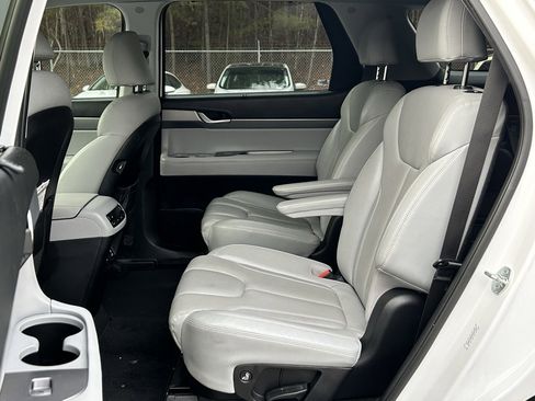 Used 2022 Hyundai Palisade SEL w/ Premium Package image 5