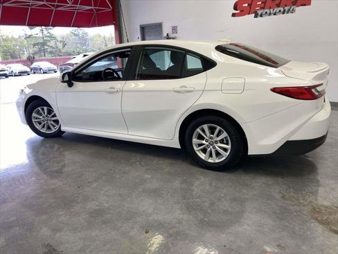Certified 2025 Toyota Camry LE w/ Convenience Package FWD image 6