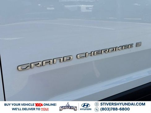 Used 2022 Jeep Grand Cherokee Limited RWD image 14