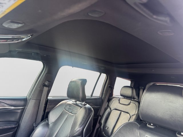Used 2022 Jeep Grand Cherokee L Overland w/ Luxury Tech Group IV RWD image 12