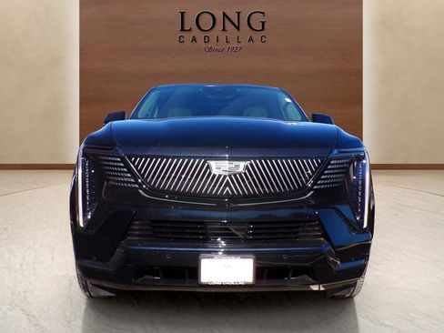 New 2025 Cadillac Escalade IQ Sport 1 w/ LPO, ONYX Package image 2