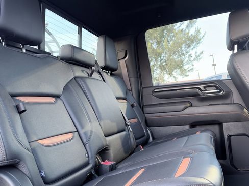 Used 2024 GMC Sierra 2500 AT4 w/ AT4 Premium Plus Package image 14