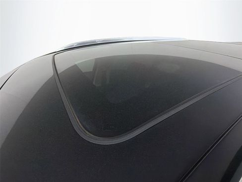 Used 2020 Lincoln Nautilus Reserve w/ Equipment Group 201A image 14