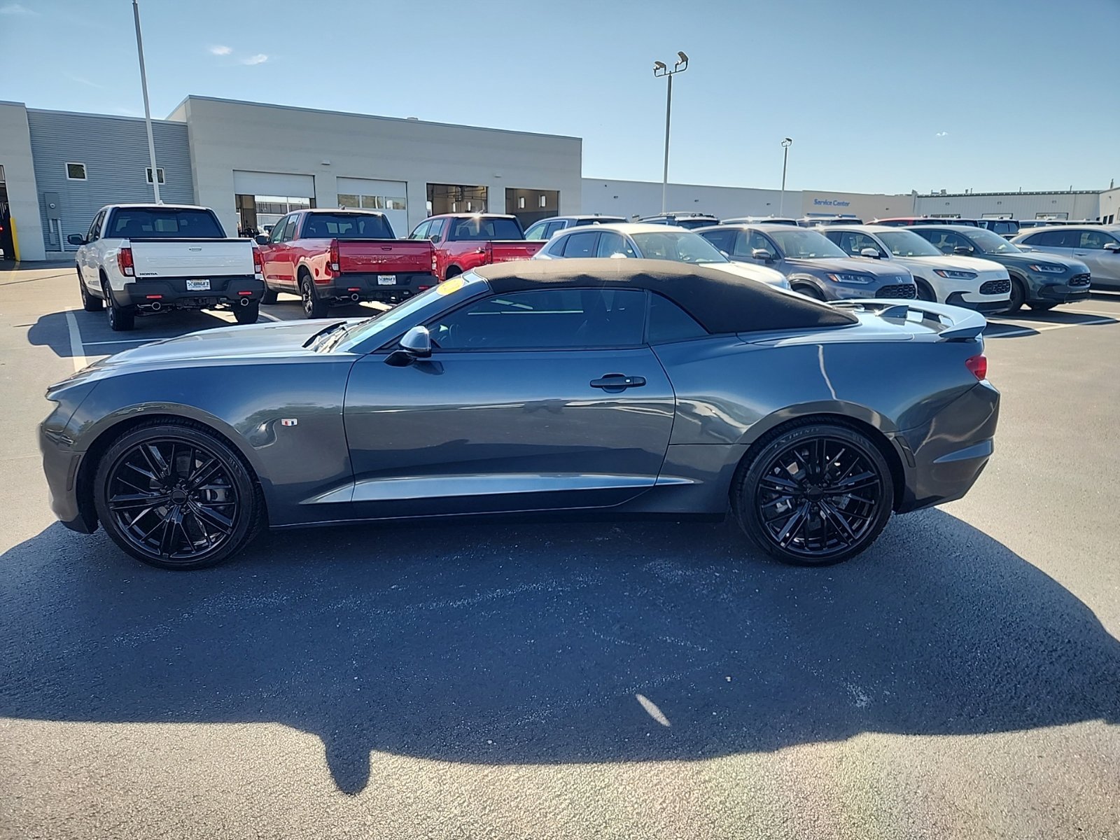 Used 2023 Chevrolet Camaro LT RWD image 4