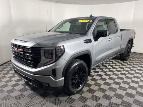 Used 2023 GMC Sierra 1500 Elevation AWD/4WD image 11