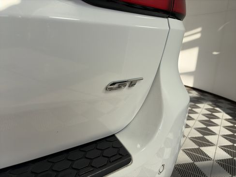 Used 2024 Dodge Durango GT image 23