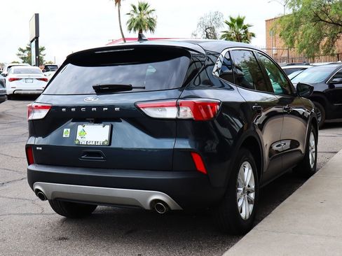 Used 2022 Ford Escape SE w/ Cold Weather Package FWD image 13