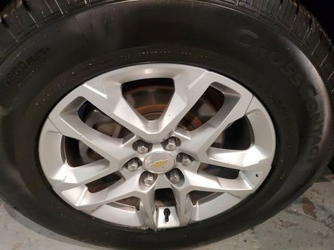 Used 2020 Chevrolet Traverse LS image 28