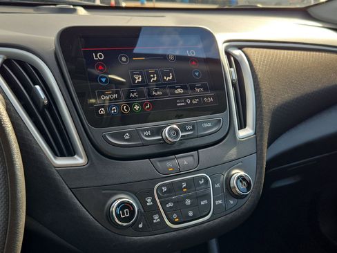 Used 2024 Chevrolet Malibu LT image 24