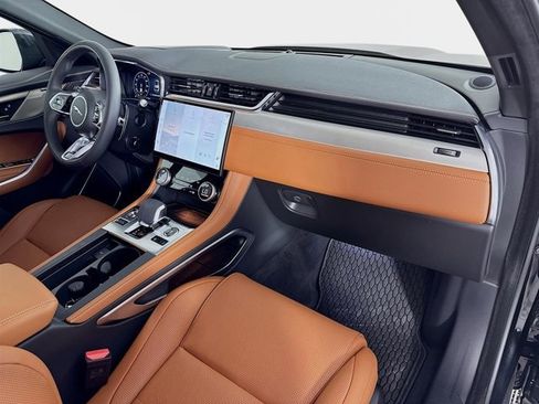 New 2026 Jaguar F-PACE R-Dynamic S image 31