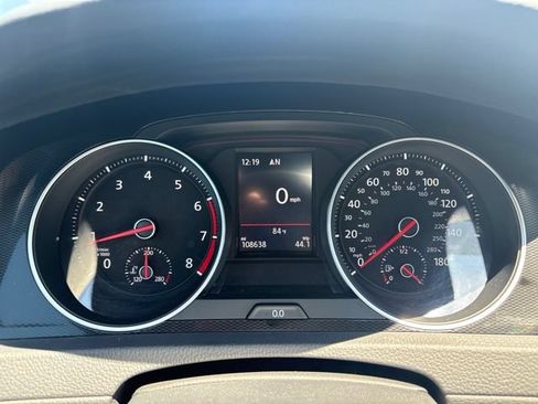 Used 2017 Volkswagen GTI Sport FWD image 10