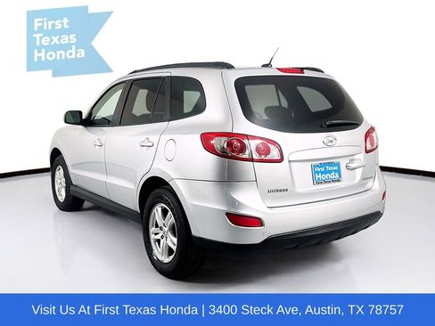 Used 2011 Hyundai Santa Fe GLS image 6