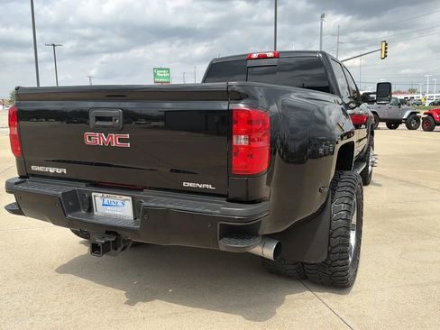 Used 2015 GMC Sierra 3500 Denali w/ Duramax Plus Package image 24