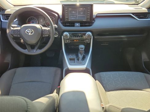Used 2022 Toyota RAV4 XLE image 13