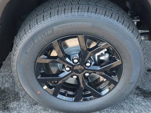 New 2025 Jeep Grand Cherokee L Altitude image 31