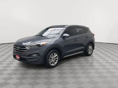 Used 2017 Hyundai Tucson SE Plus AWD/4WD image 34