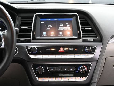 Used 2018 Hyundai Sonata SEL FWD image 11