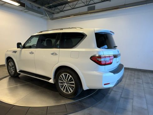 Used 2023 Nissan Armada SL w/ Captain's Chairs Package AWD/4WD image 6