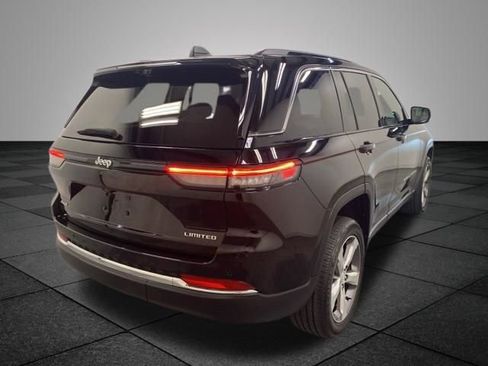 Used 2024 Jeep Grand Cherokee Limited w/ Luxury Tech Group II AWD/4WD image 7