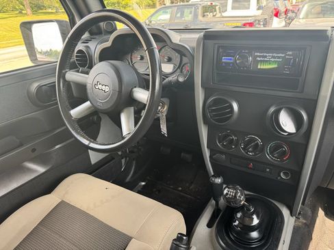 Used 2008 Jeep Wrangler X AWD/4WD image 21