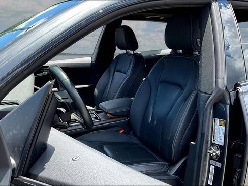 Used 2020 Audi Q8 Premium Plus w/ Premium Plus Package AWD/4WD image 21