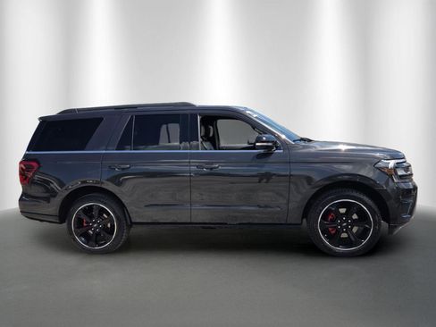 Used 2022 Ford Expedition Limited RWD image 8