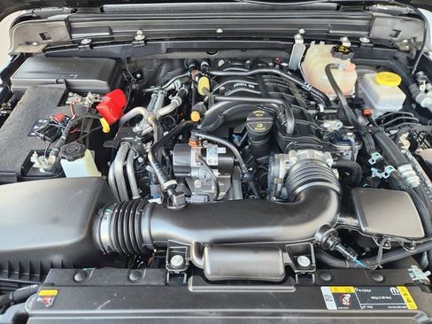 Used 2023 Jeep Wrangler Sahara w/ Cold Weather Group image 29