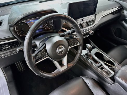 Used 2024 Nissan Altima 2.5 SR w/ SR Premium Package AWD/4WD image 13