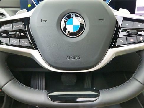 Used 2025 BMW 330i xDrive Sedan image 41