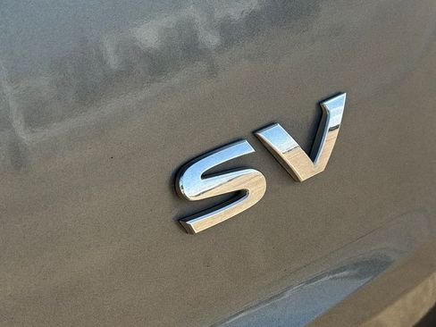 Certified 2022 Nissan Rogue SV FWD image 9