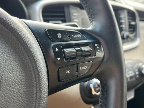 Used 2017 Kia Sorento AWD w/ LX Convenience Package image 27