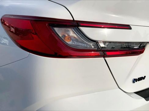 Certified 2025 Toyota Camry SE w/ Convenience Package FWD image 28