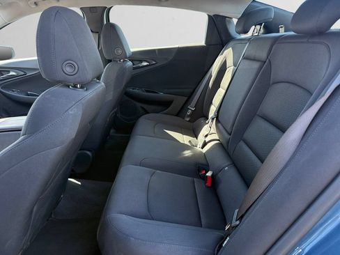 Used 2025 Chevrolet Malibu LT FWD image 11